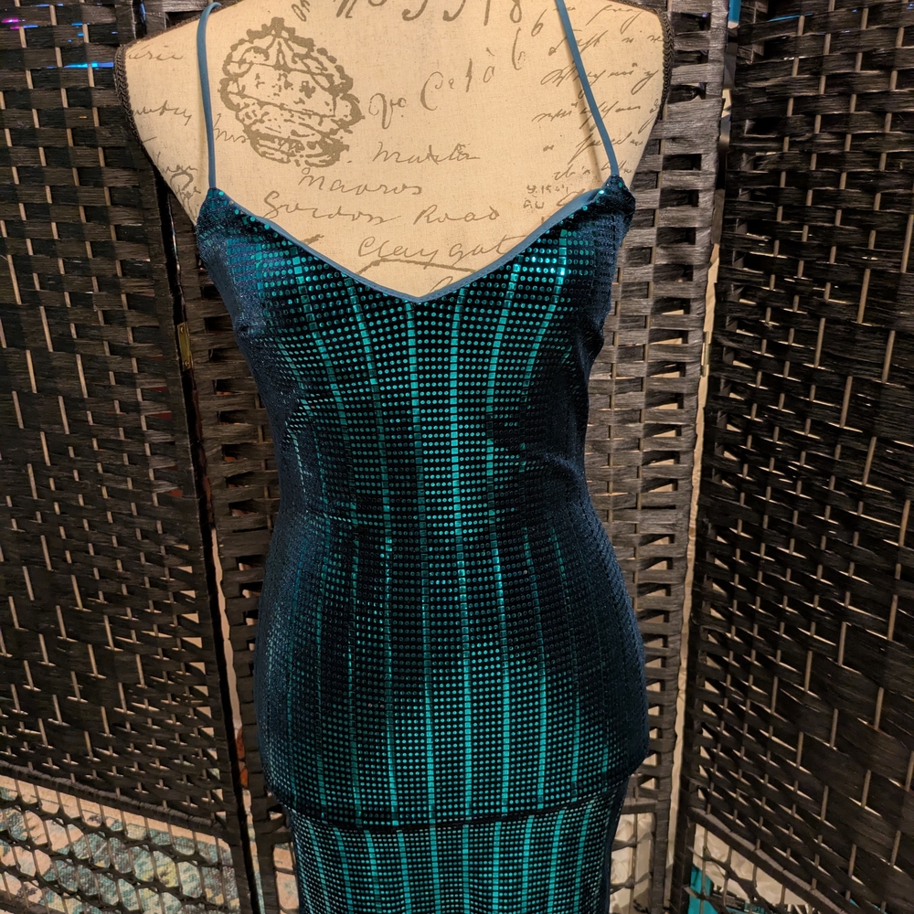 Source Unknown Teal Midi Dress